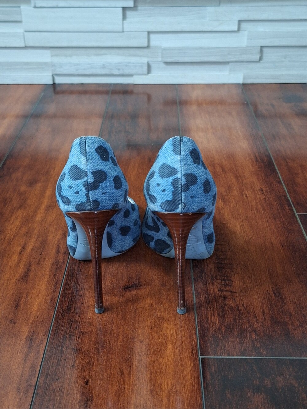 Dolce & Gabbana Blue Leopard Print Denim Pumps Heels EU 38 US 7.5 Made in Italy - Picture 4 of 9